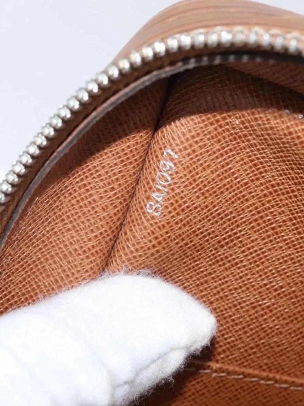 LOUIS VUITTON Epi Porte Documents Voyage Business Bag Brown